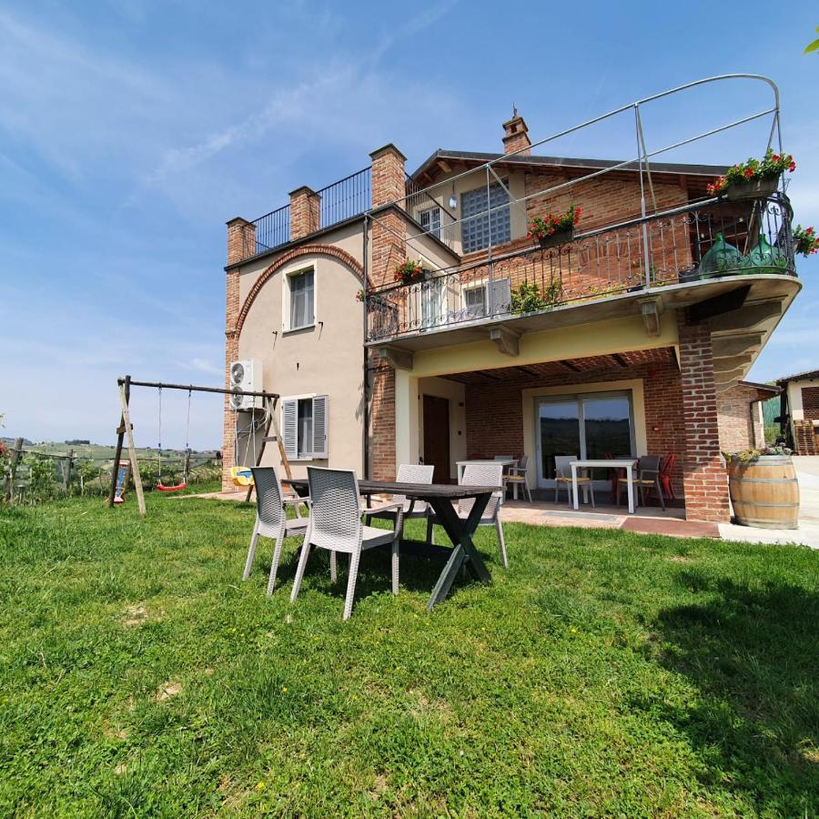 Agriturismo Cascina Sciulun Konuk evi Monforte dʼAlba Dış mekan fotoğraf