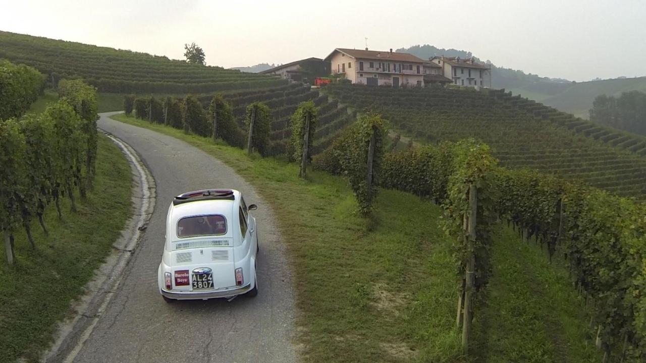 Agriturismo Cascina Sciulun Monforte dʼAlba Dış mekan fotoğraf