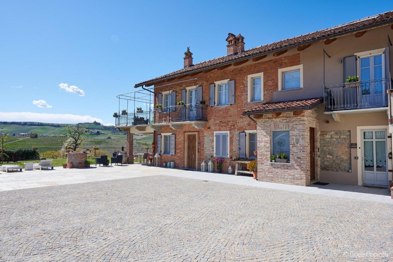 Agriturismo Cascina Sciulun Monforte dʼAlba Dış mekan fotoğraf