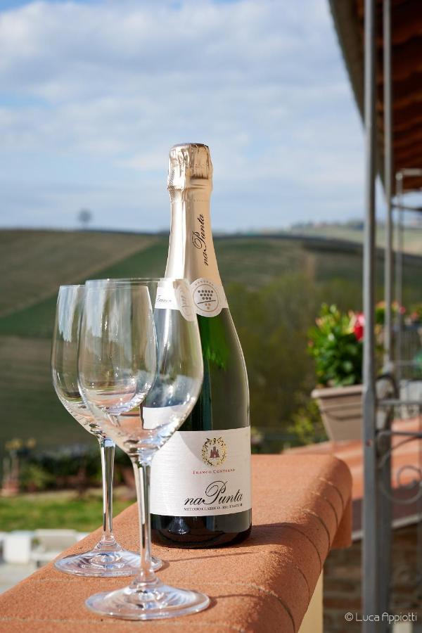 Agriturismo Cascina Sciulun Monforte dʼAlba Dış mekan fotoğraf