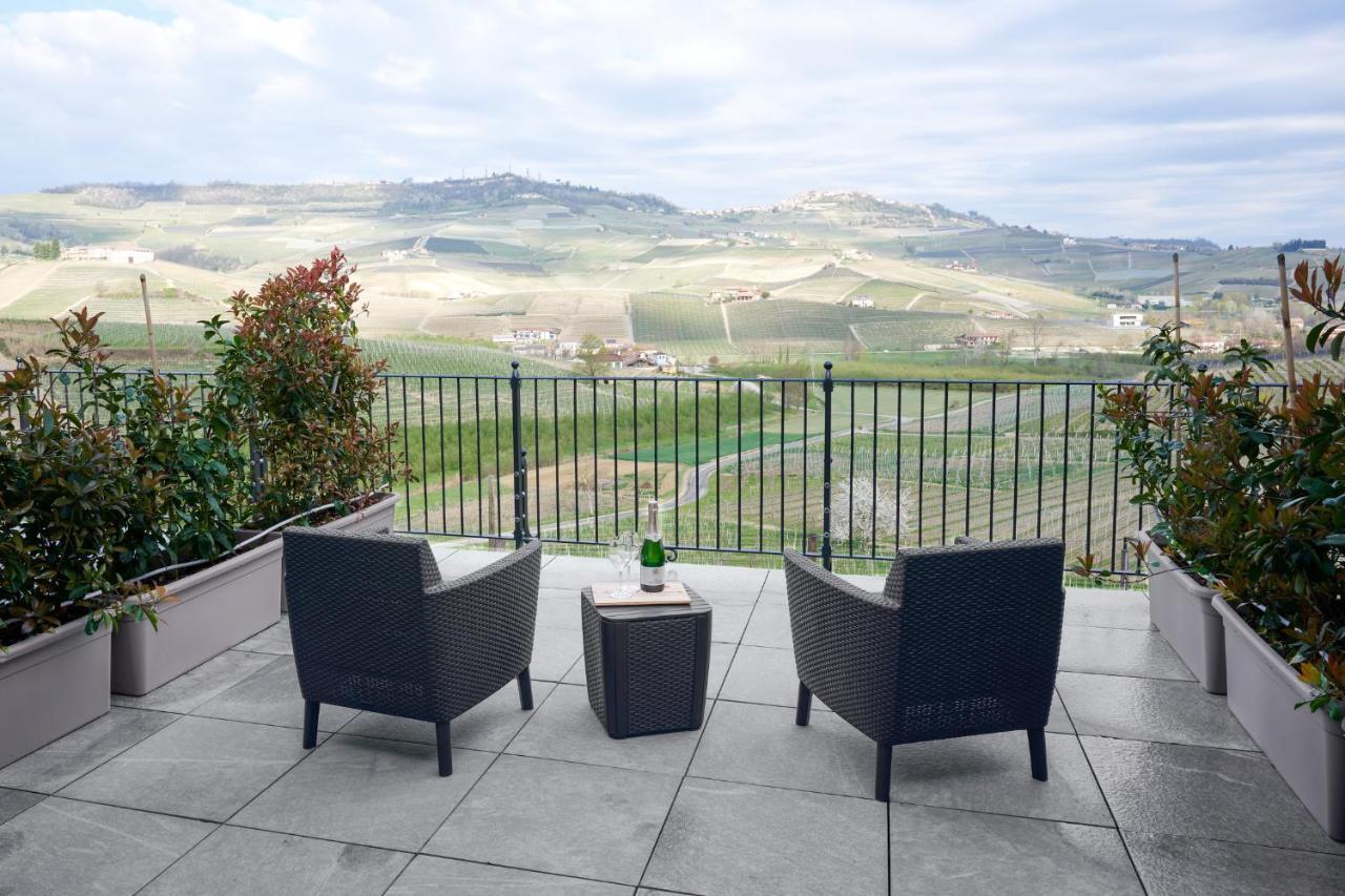 Agriturismo Cascina Sciulun Monforte dʼAlba Dış mekan fotoğraf